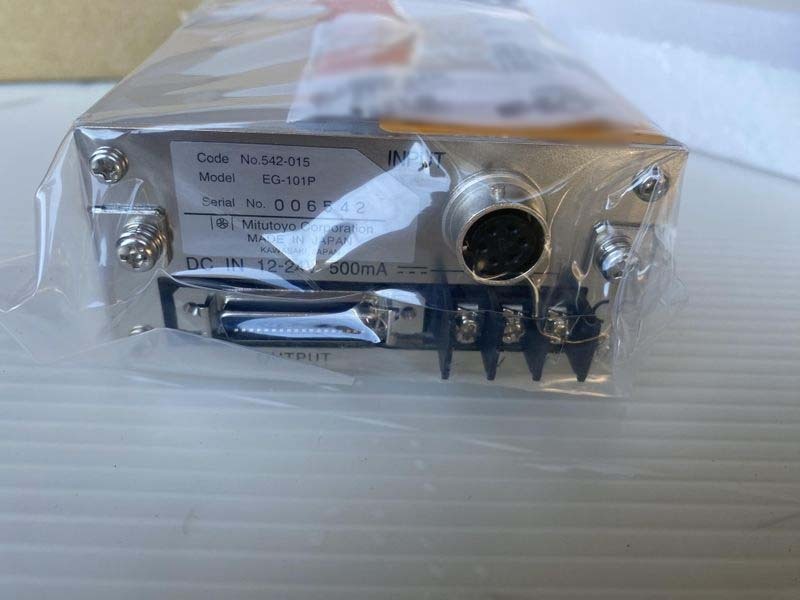 Photo Used VARIOUS Lot of spare parts For Sale