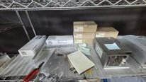 Photo Utilisé VARIOUS Lot of spare parts À vendre