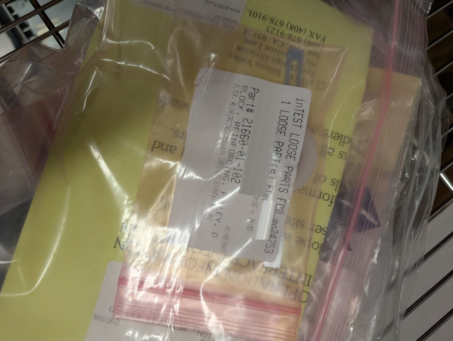 圖為 已使用的 VARIOUS Lot of spare parts 待售