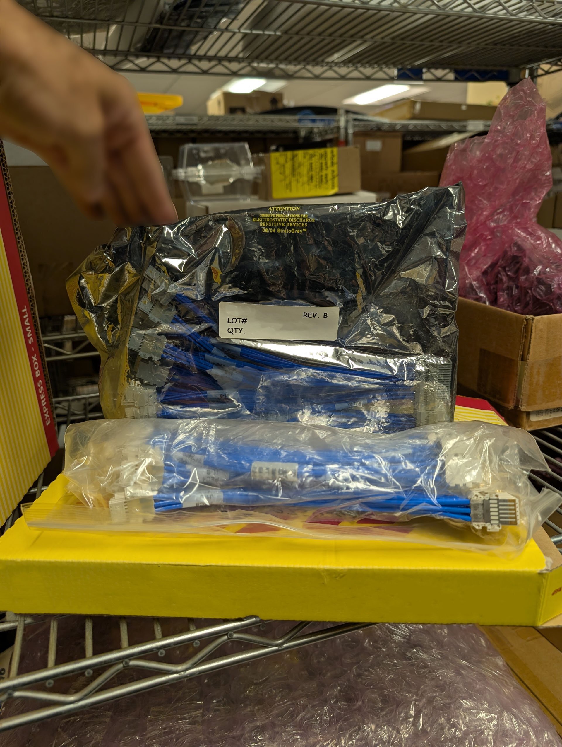 圖為 已使用的 VARIOUS Lot of spare parts 待售