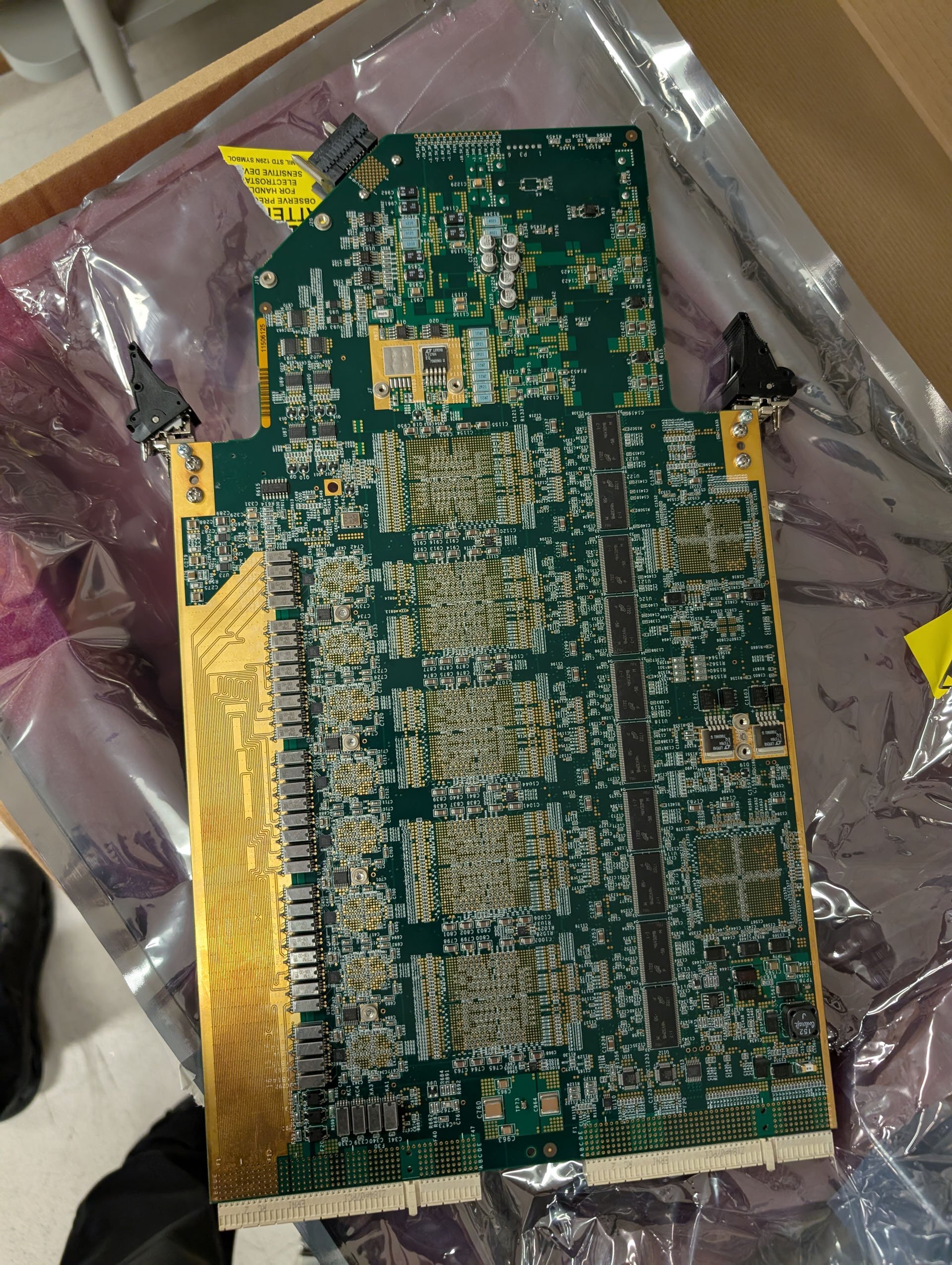 圖為 已使用的 VARIOUS Lot of spare parts 待售