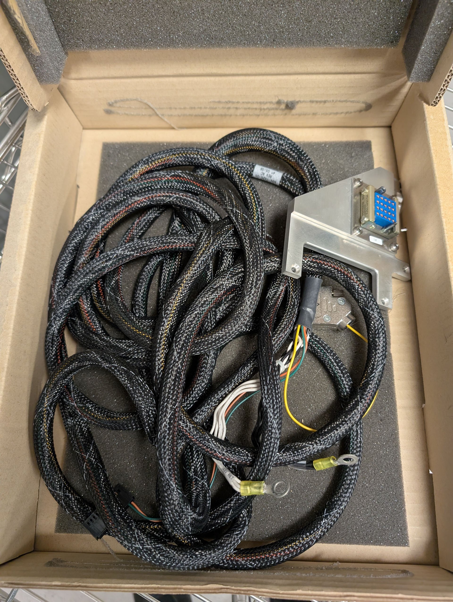 圖為 已使用的 VARIOUS Lot of spare parts 待售