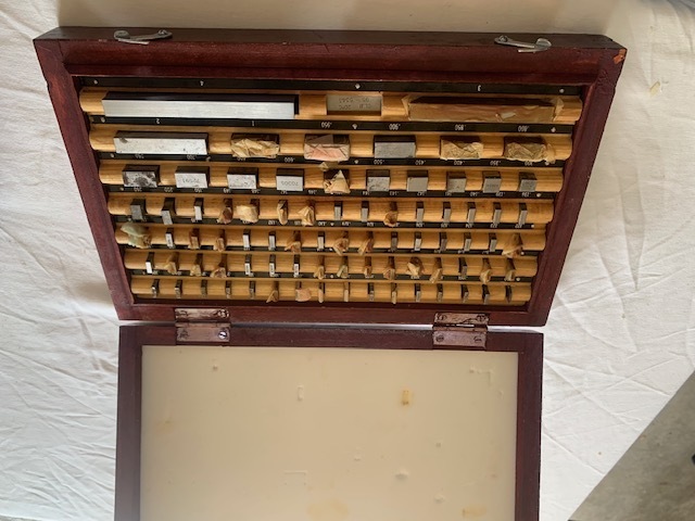 图为 已使用的 VARIOUS Lot of supplies 待售