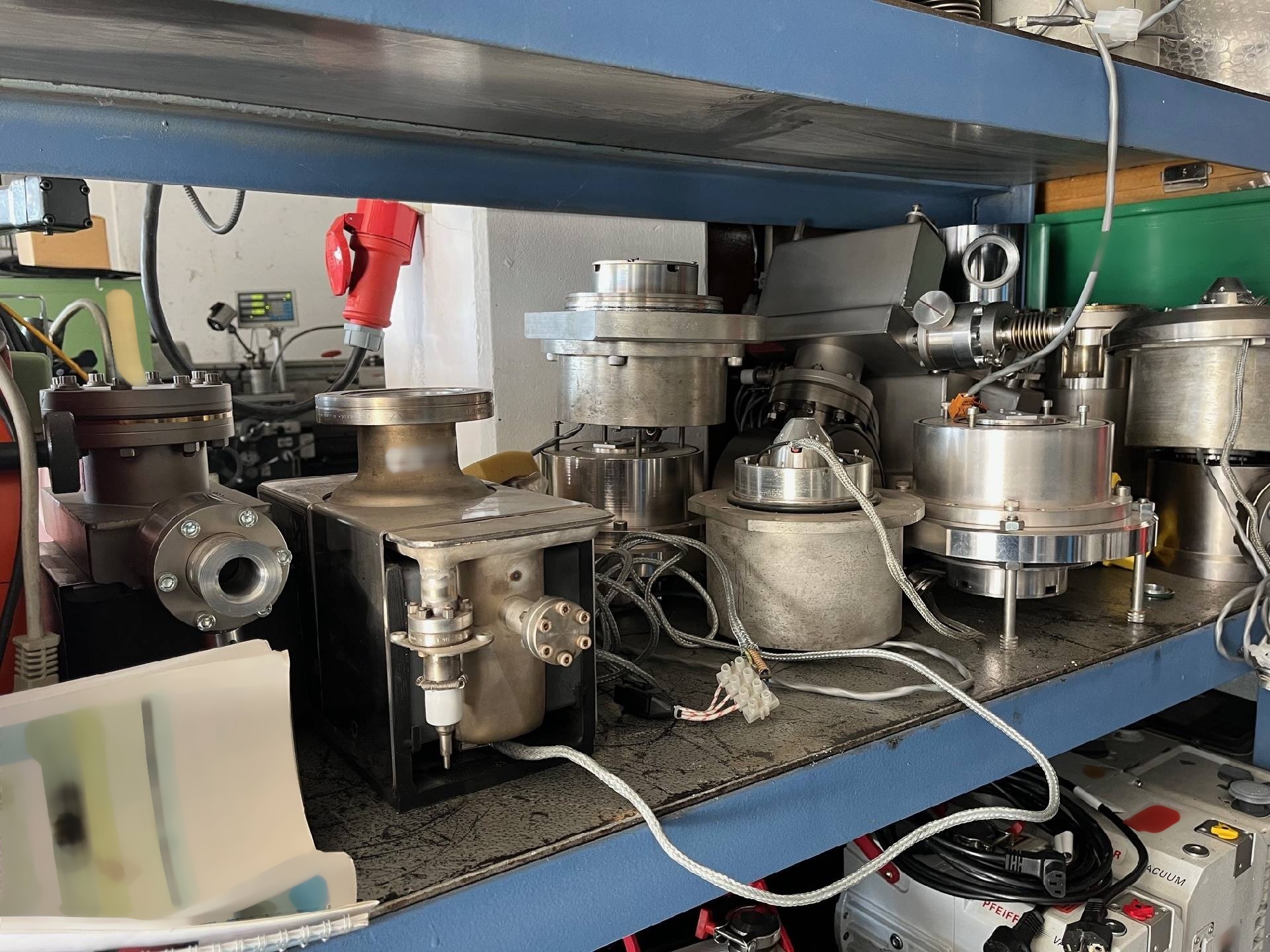 圖為 已使用的 VARIOUS Scanning Electron Microscope (SEM) parts 待售