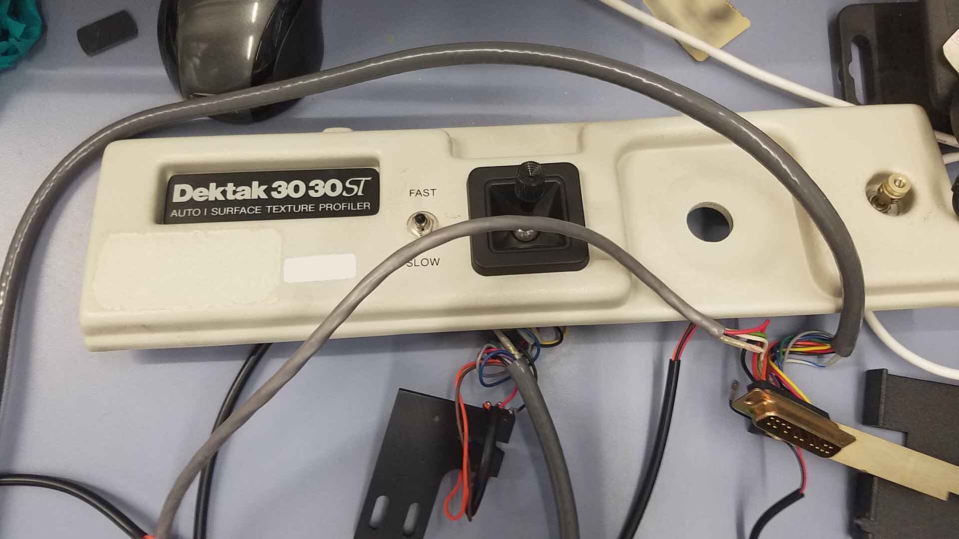 사진 사용됨 VEECO / DEKTAK Spare parts for 3030 판매용