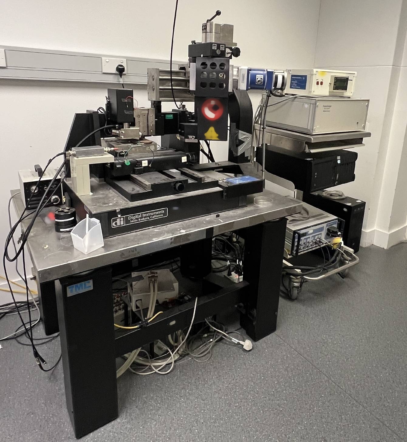 Foto Verwendet VEECO / DIGITAL INSTRUMENTS Dimension 5000C Zum Verkauf
