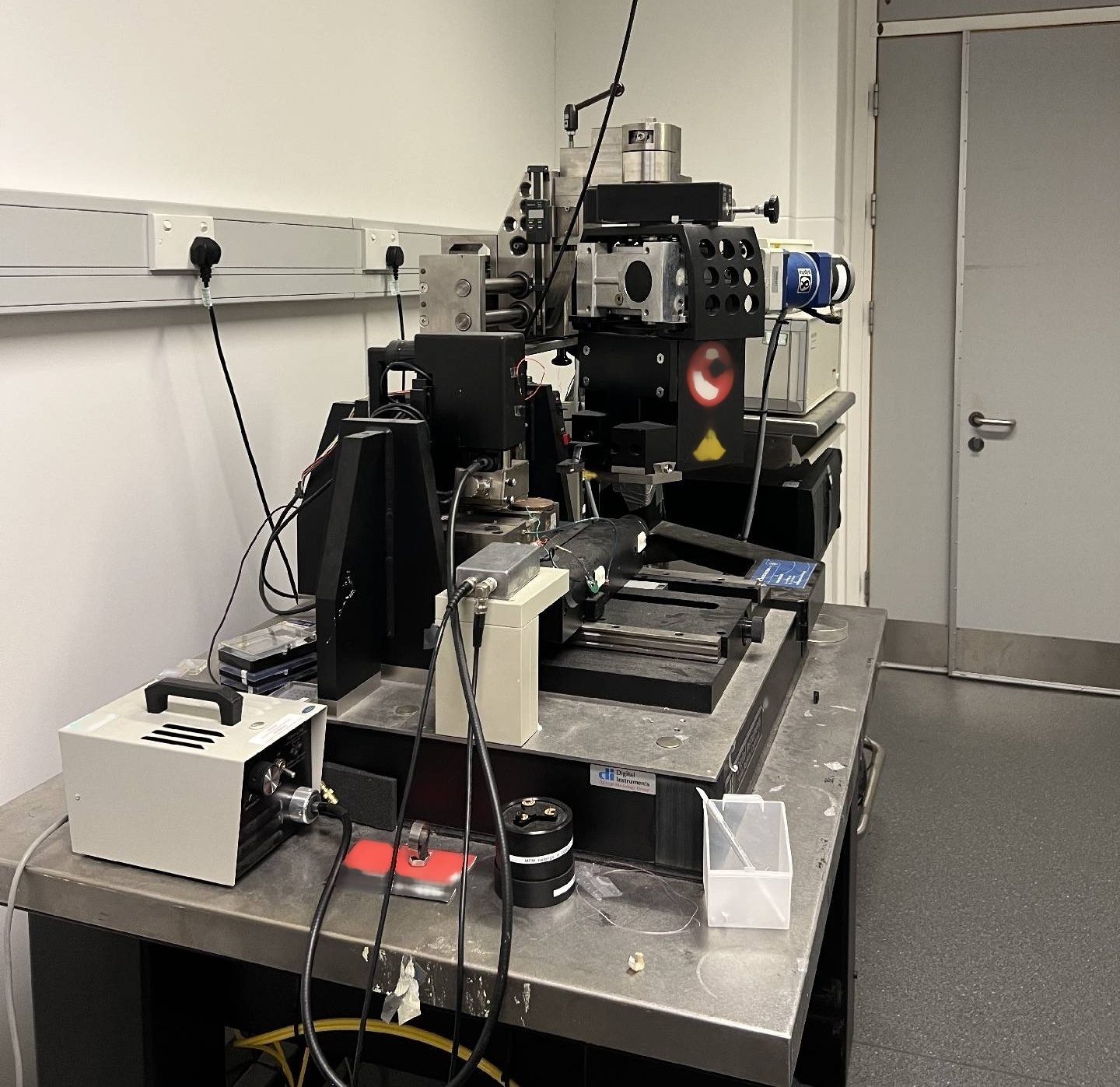 Foto Verwendet VEECO / DIGITAL INSTRUMENTS Dimension 5000C Zum Verkauf