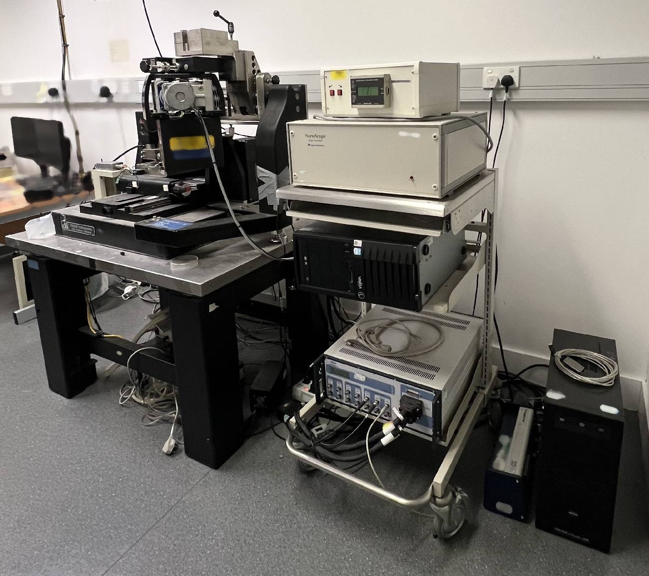 Foto Verwendet VEECO / DIGITAL INSTRUMENTS Dimension 5000C Zum Verkauf