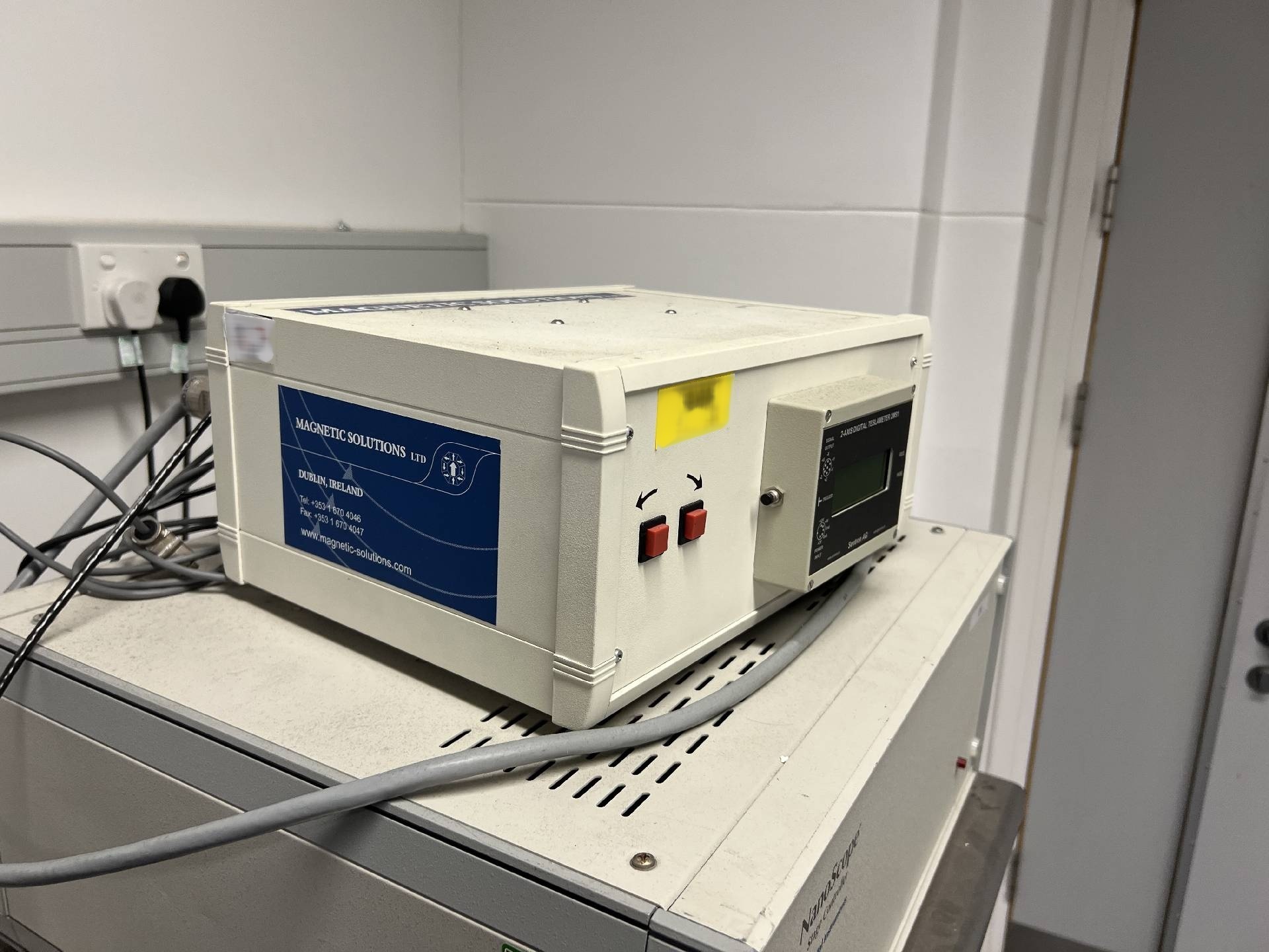 Foto Verwendet VEECO / DIGITAL INSTRUMENTS Dimension 5000C Zum Verkauf