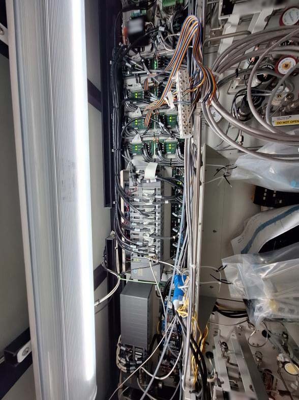 사진 사용됨 VEECO / EMCORE E400 판매용