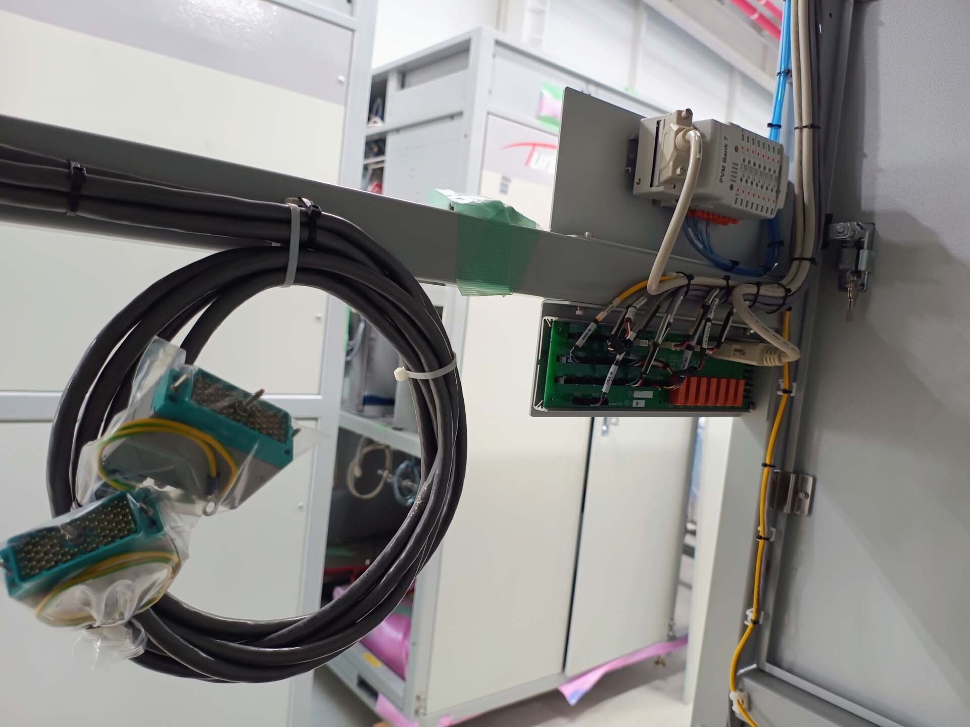 Photo Used VEECO / EMCORE K465 For Sale