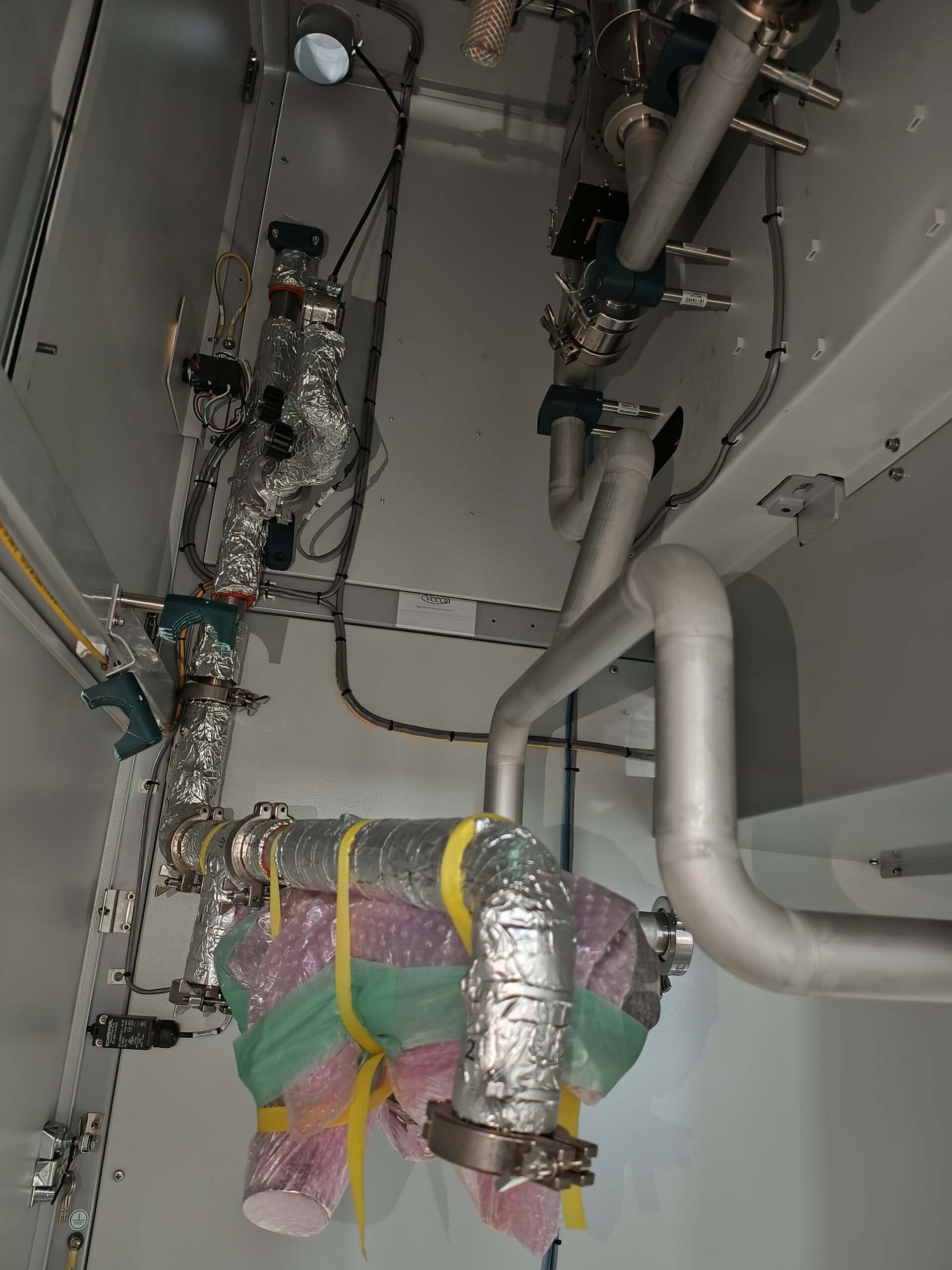 Photo Used VEECO / EMCORE K465 For Sale