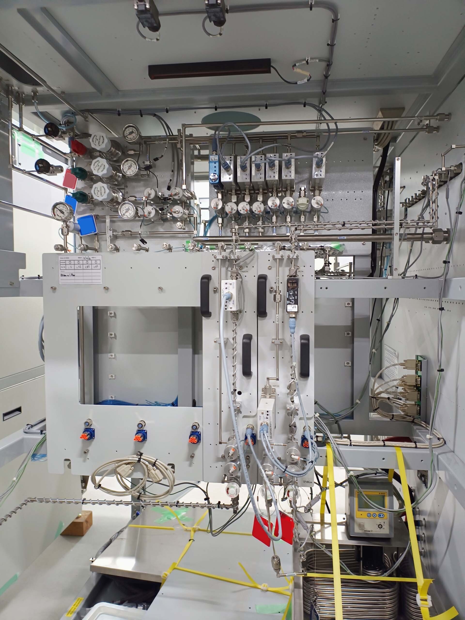 Photo Used VEECO / EMCORE K465 For Sale