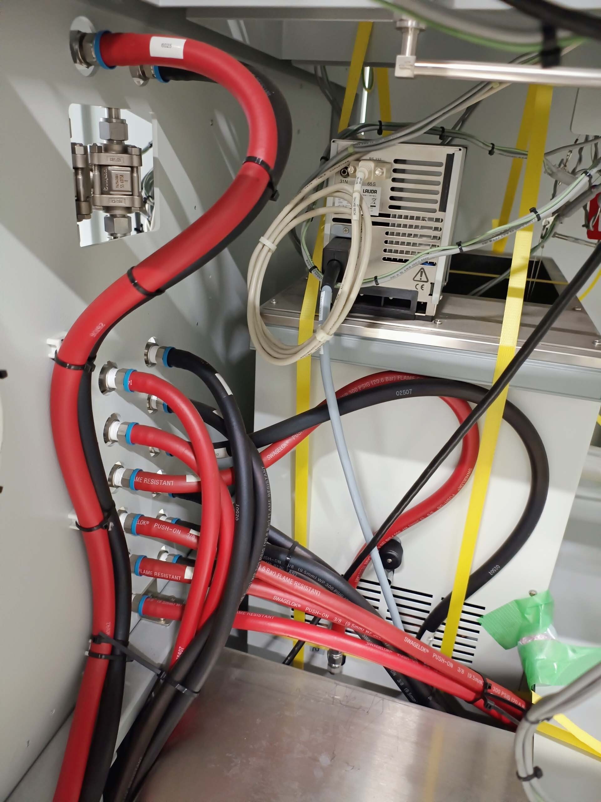 Photo Used VEECO / EMCORE K465 For Sale