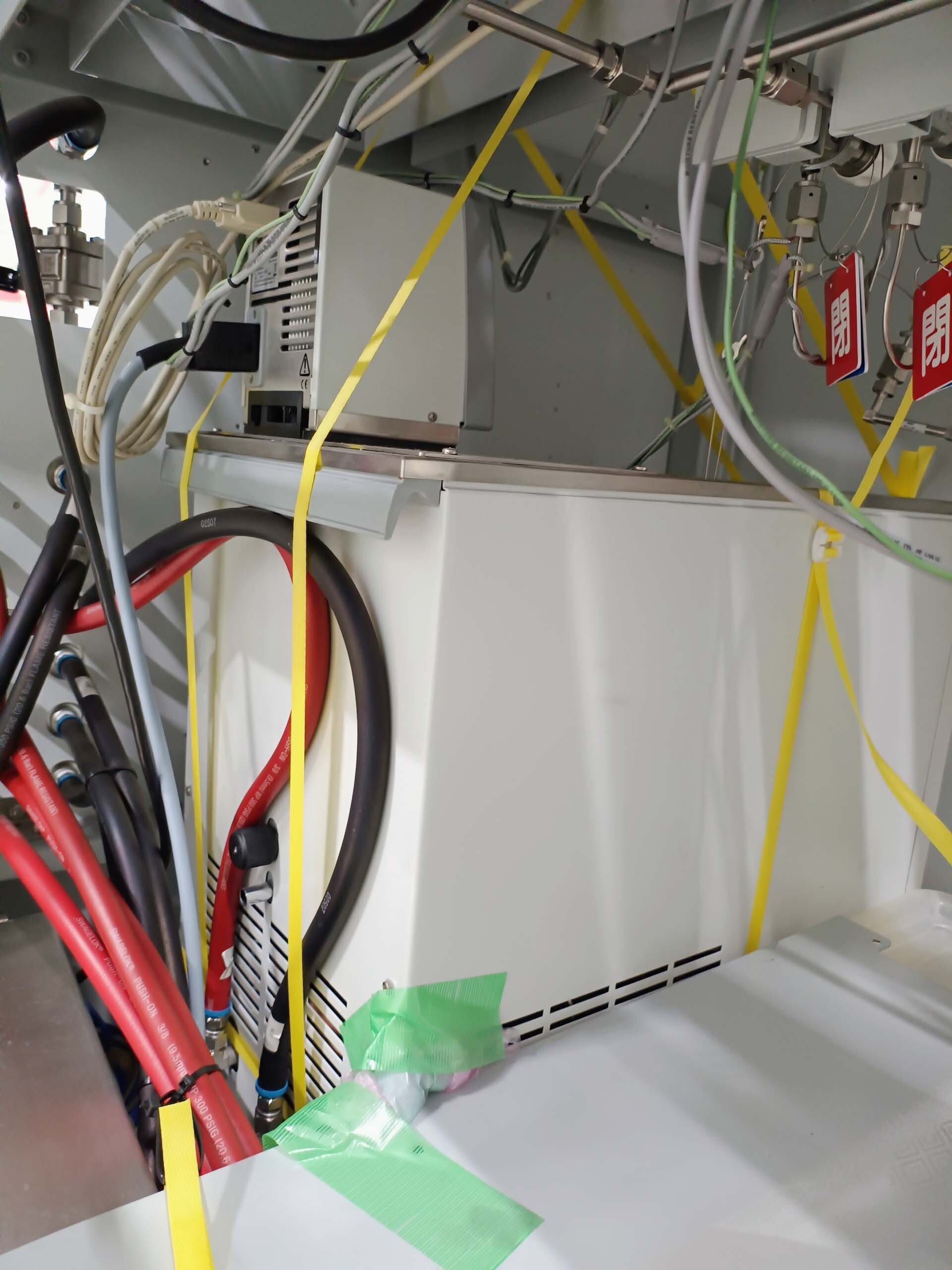 Photo Used VEECO / EMCORE K465 For Sale