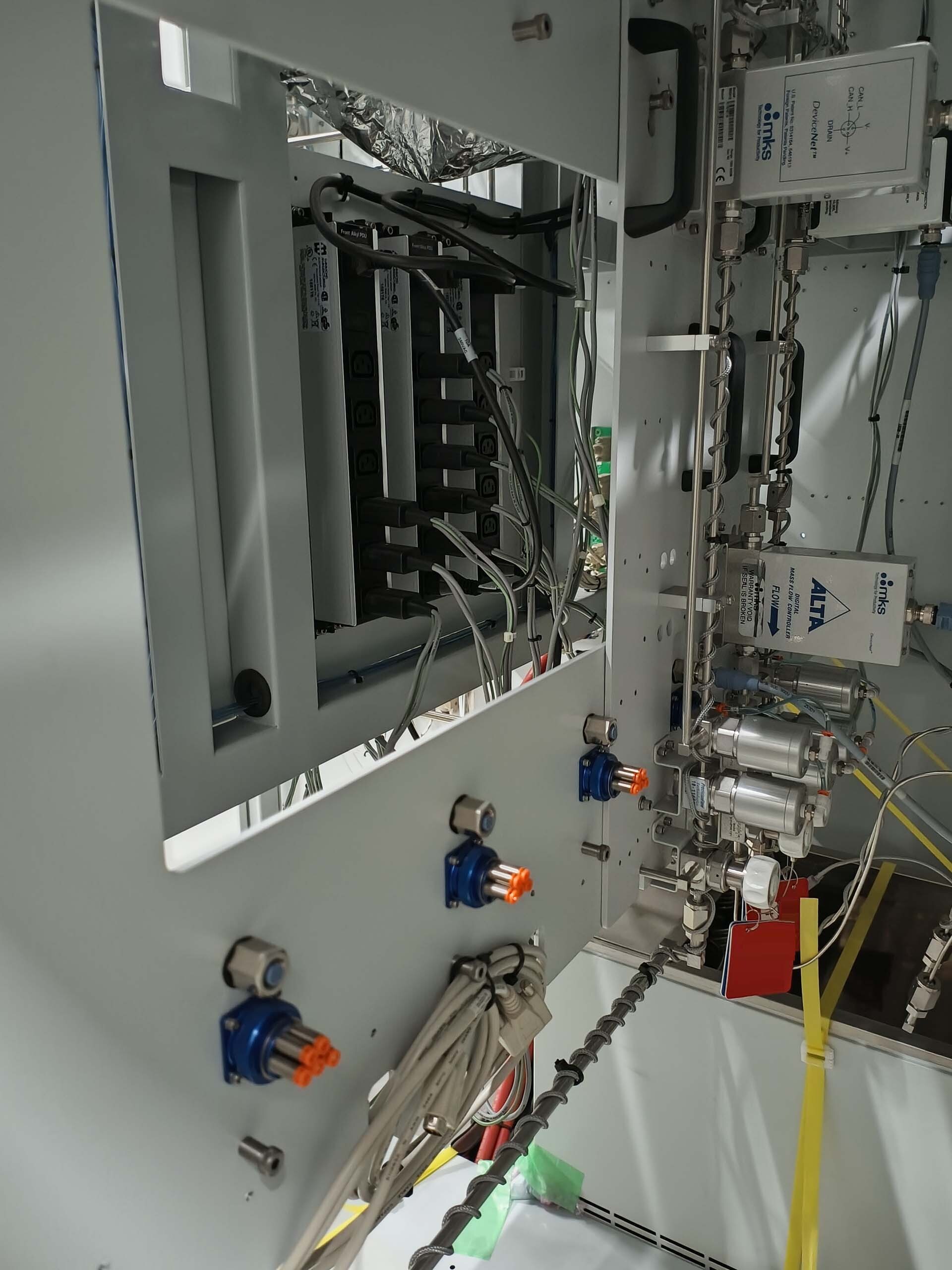 Photo Used VEECO / EMCORE K465 For Sale