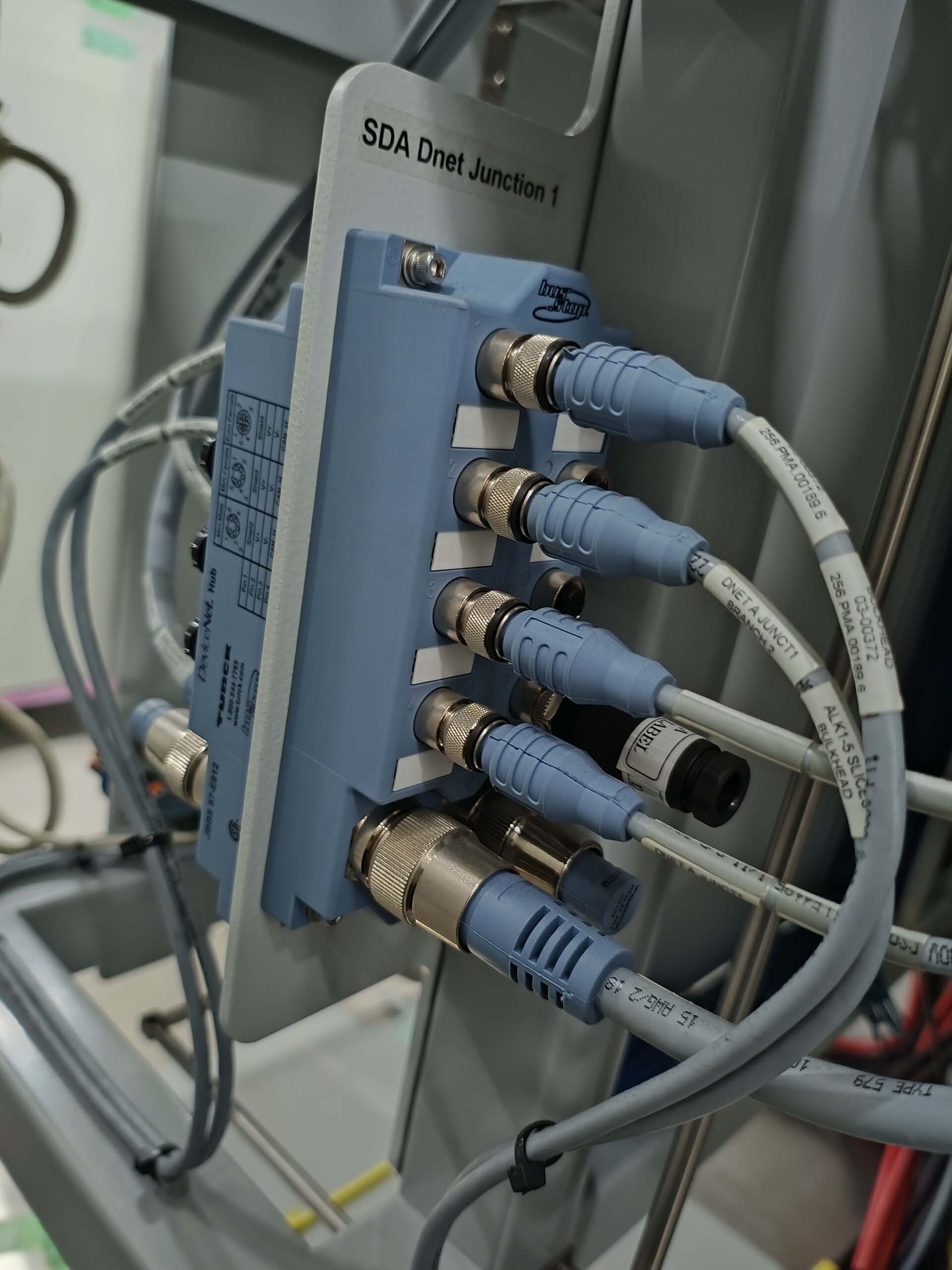 Photo Used VEECO / EMCORE K465 For Sale