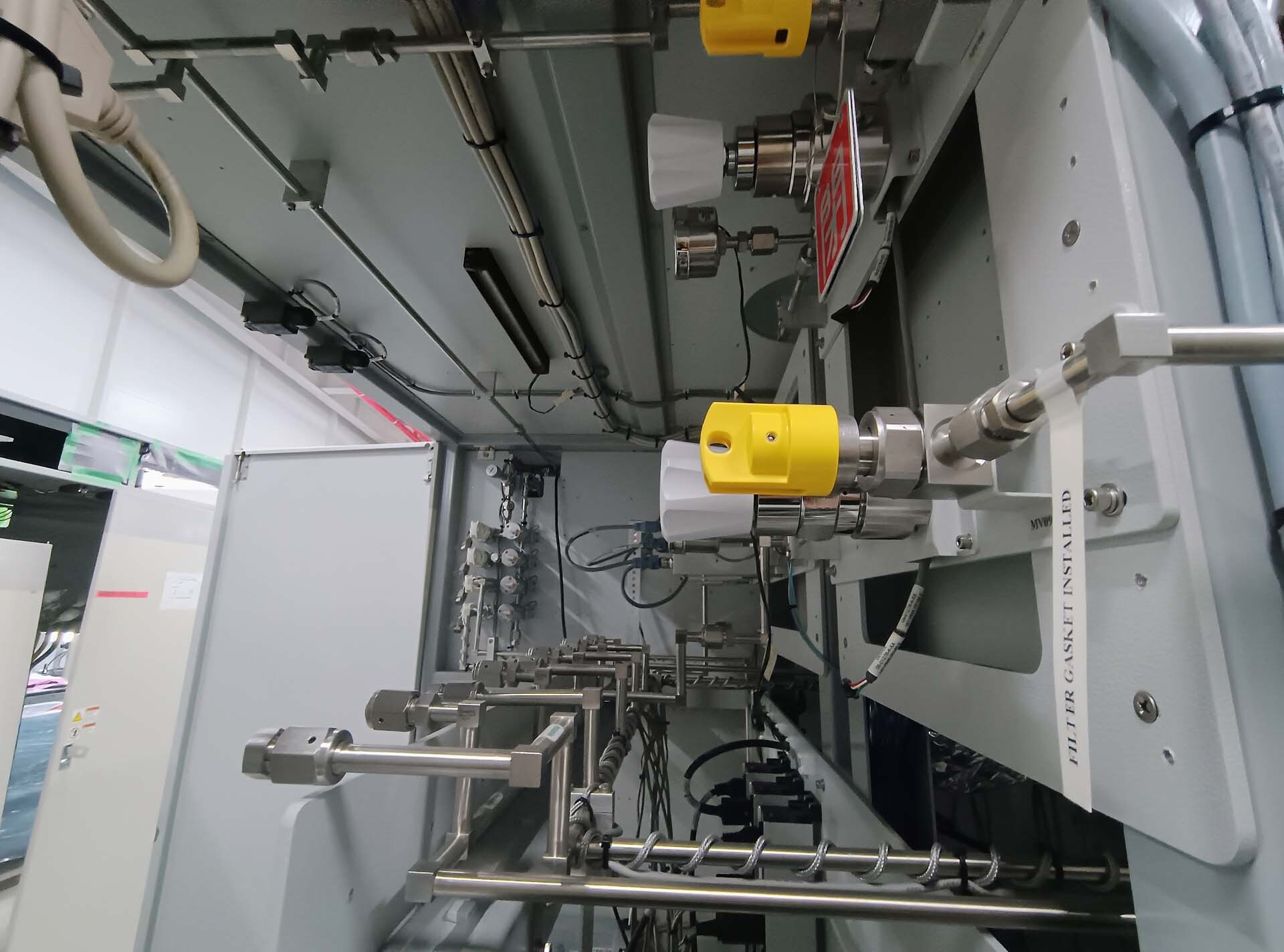 Photo Used VEECO / EMCORE K465 For Sale
