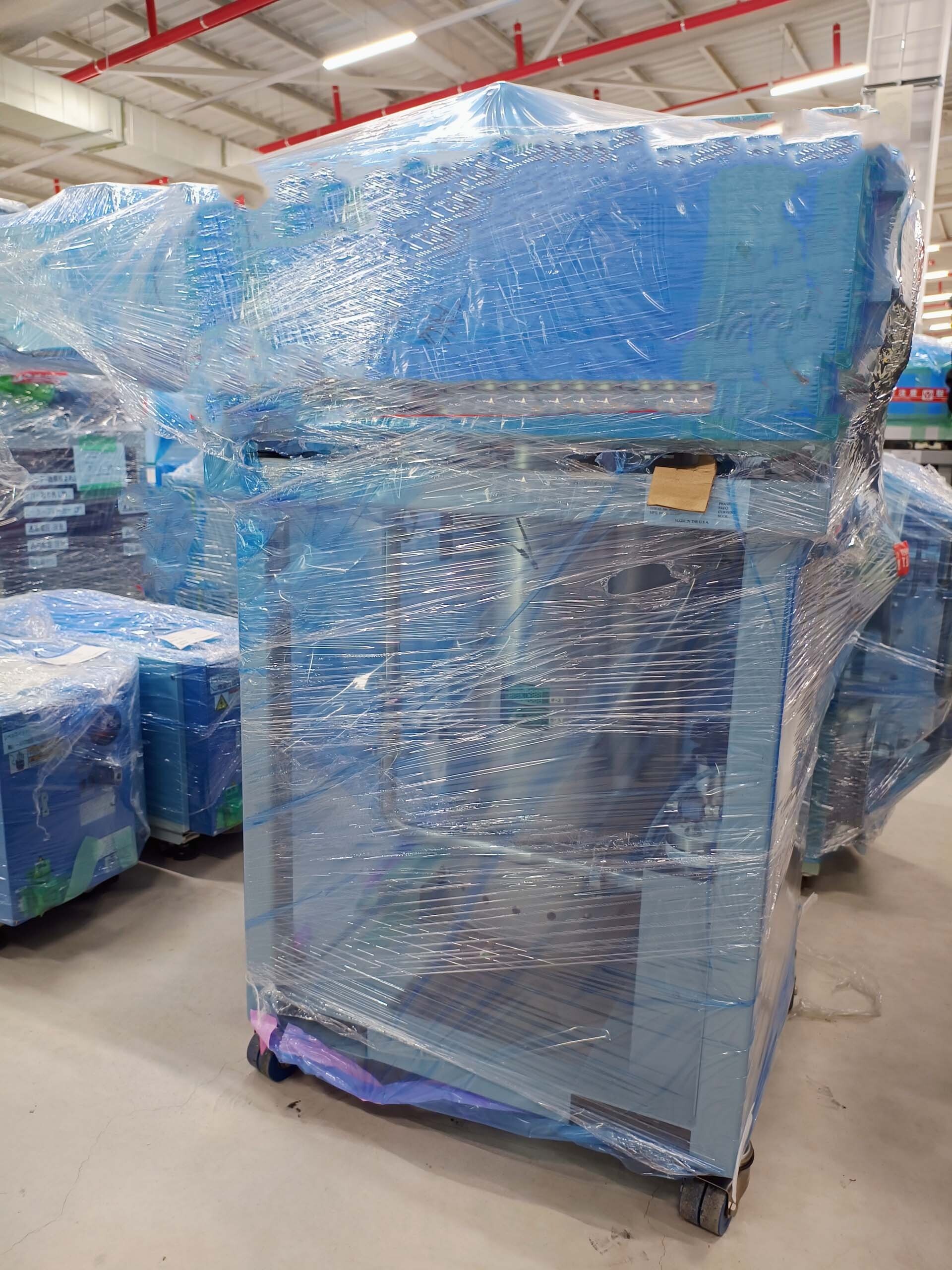 Photo Used VEECO / EMCORE K465 For Sale