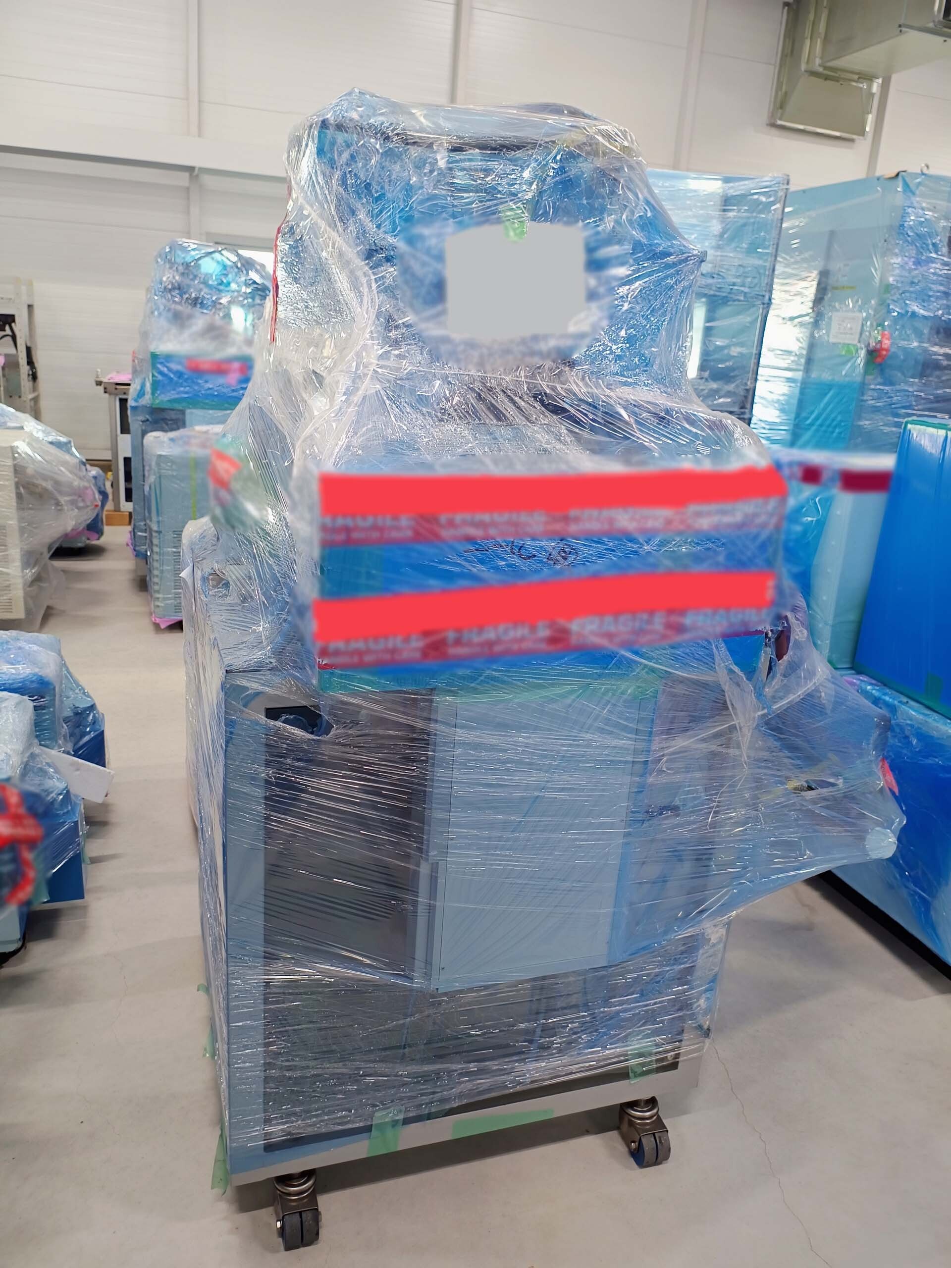 Photo Used VEECO / EMCORE K465 For Sale