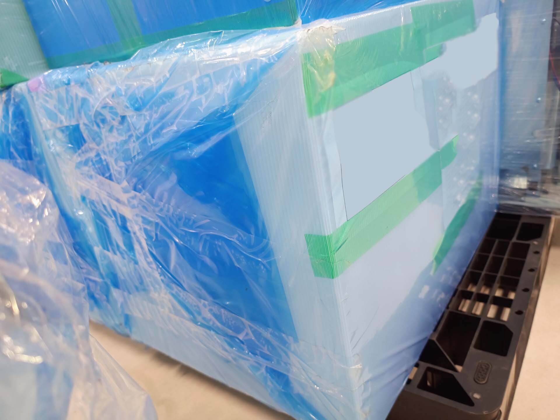 Photo Used VEECO / EMCORE K465 For Sale