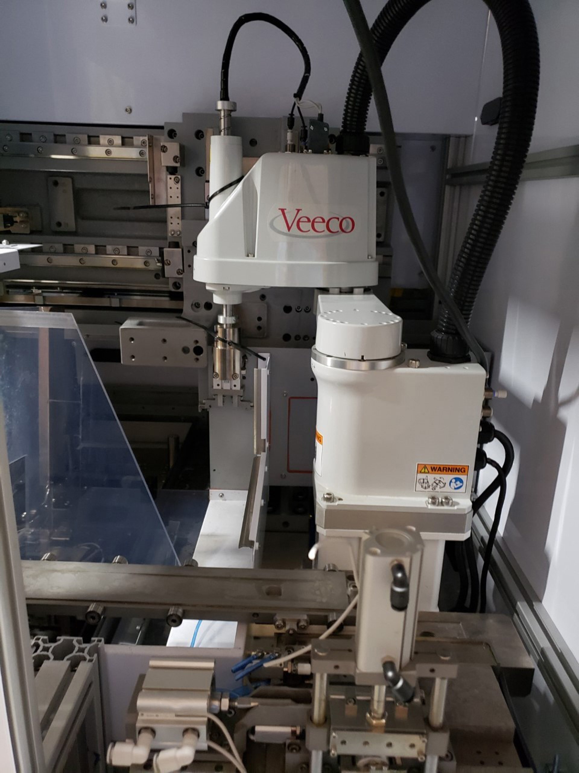 Photo Used VEECO ADS 800 For Sale