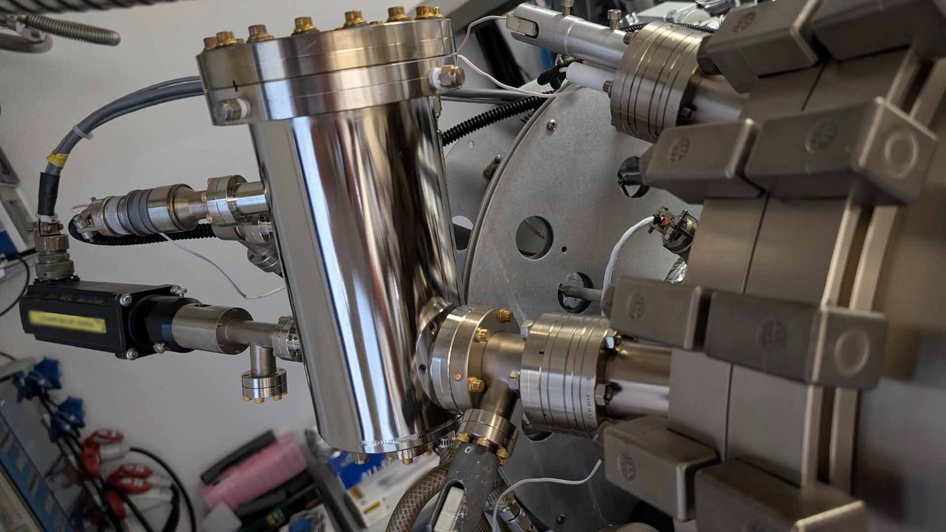 图为 已使用的 VEECO Gen II 待售
