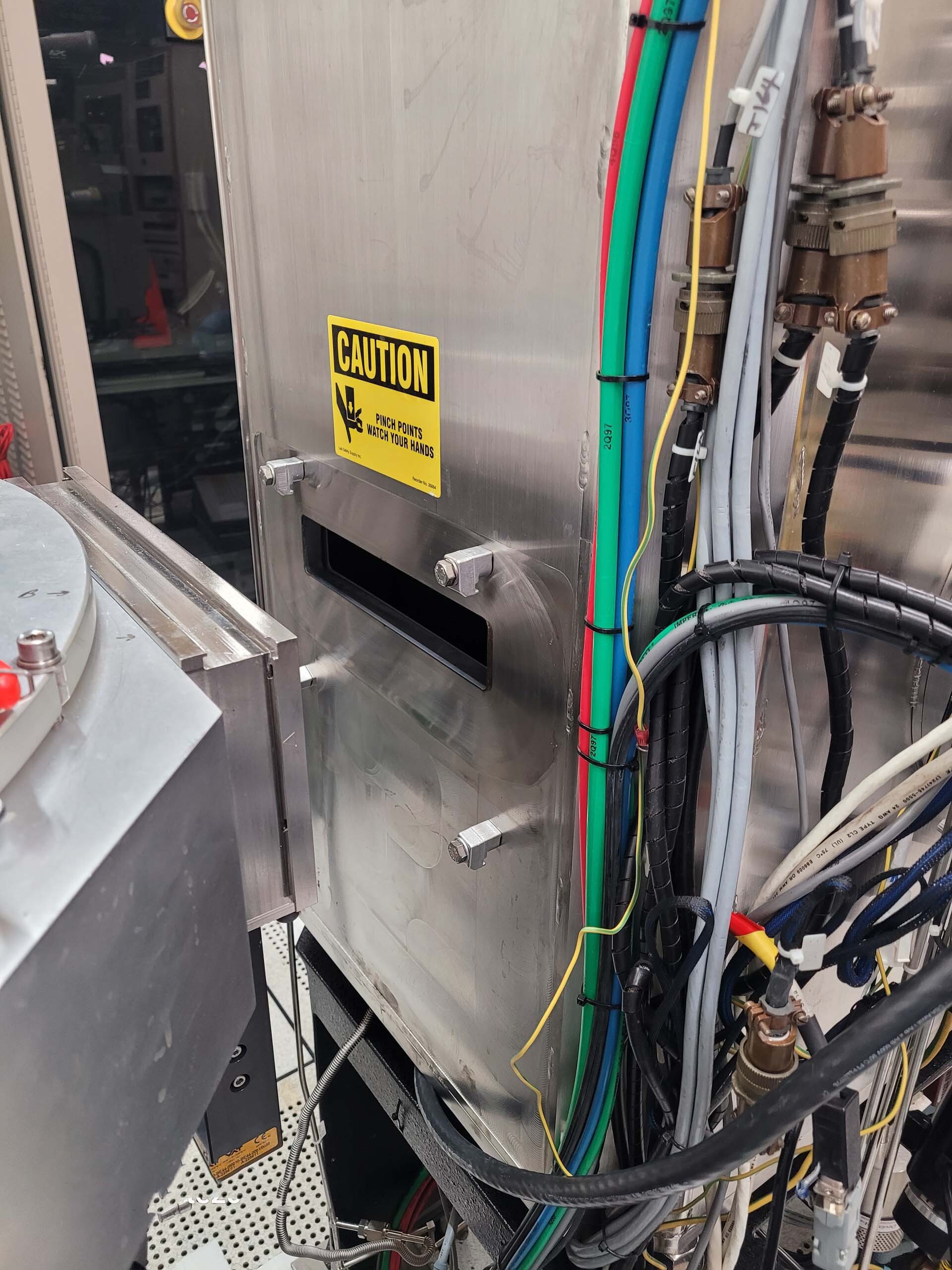 사진 사용됨 VEECO RF 350S 판매용