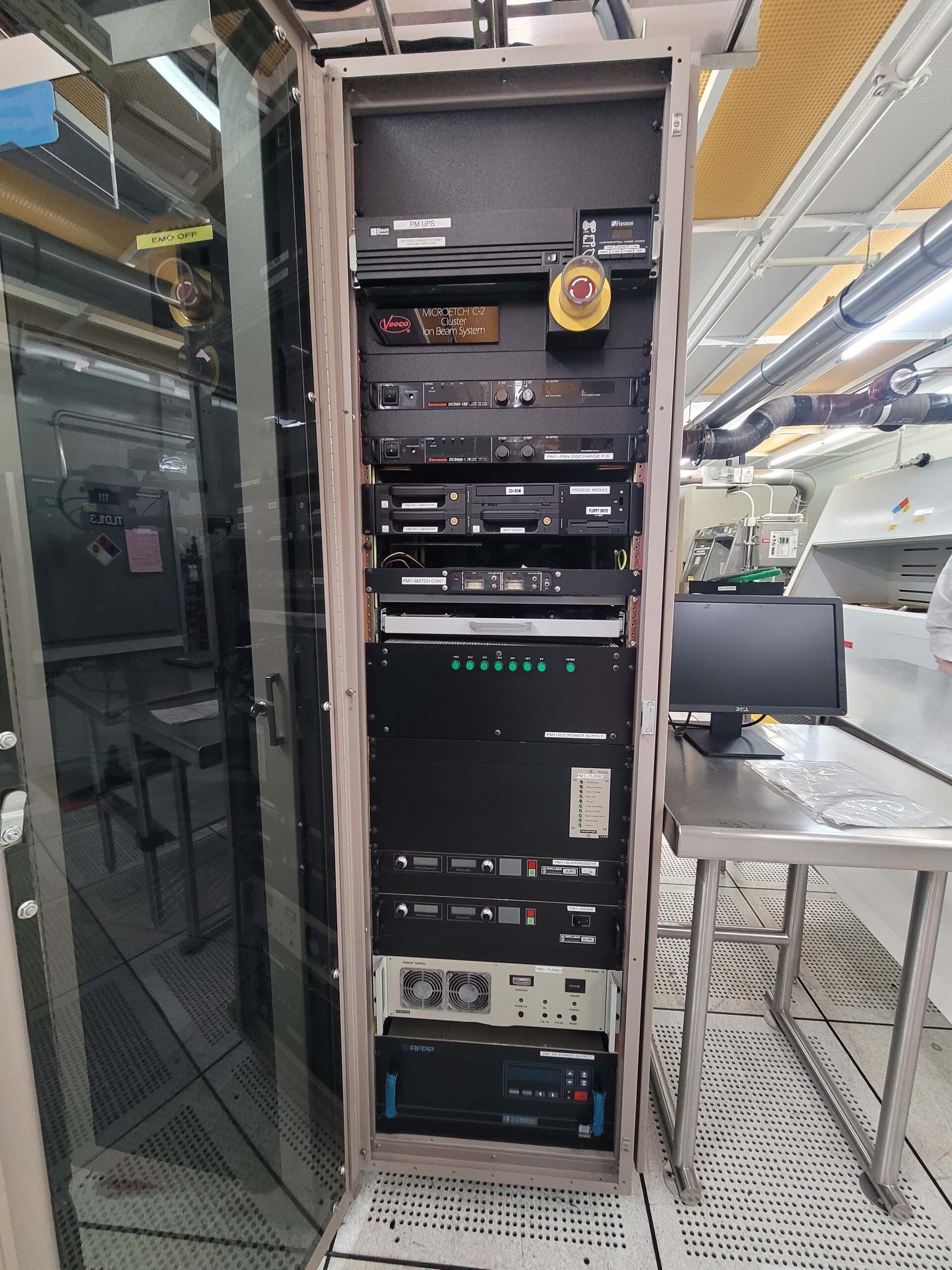 사진 사용됨 VEECO RF 350S 판매용