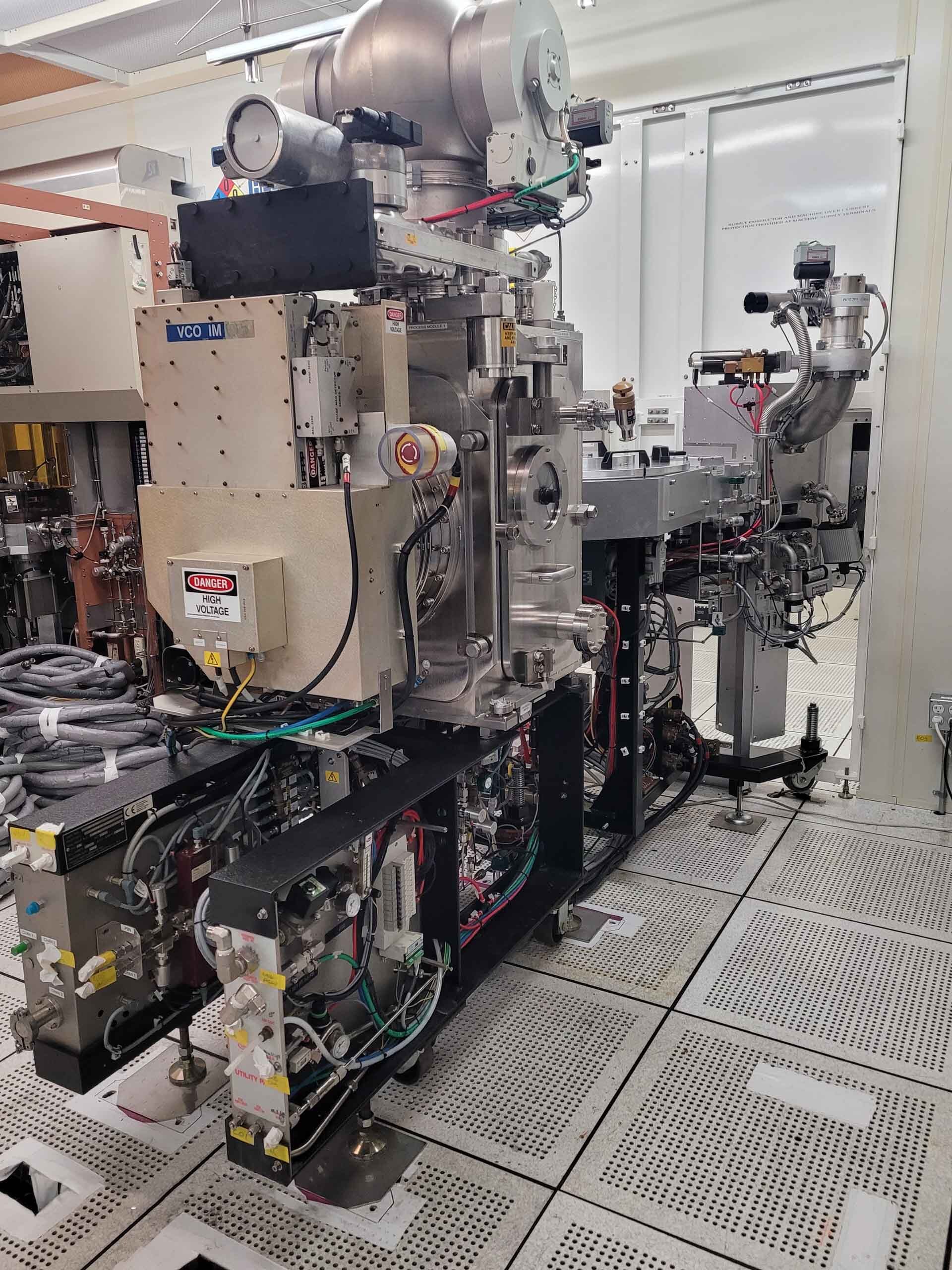 사진 사용됨 VEECO RF 350S 판매용