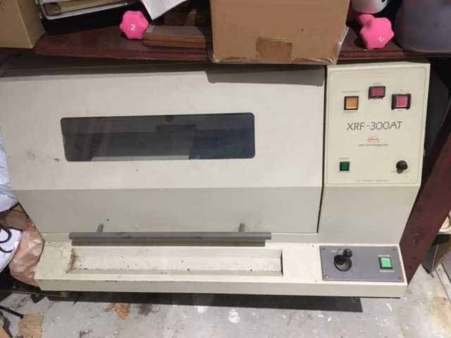Photo Used VEECO XRF-300 AT For Sale