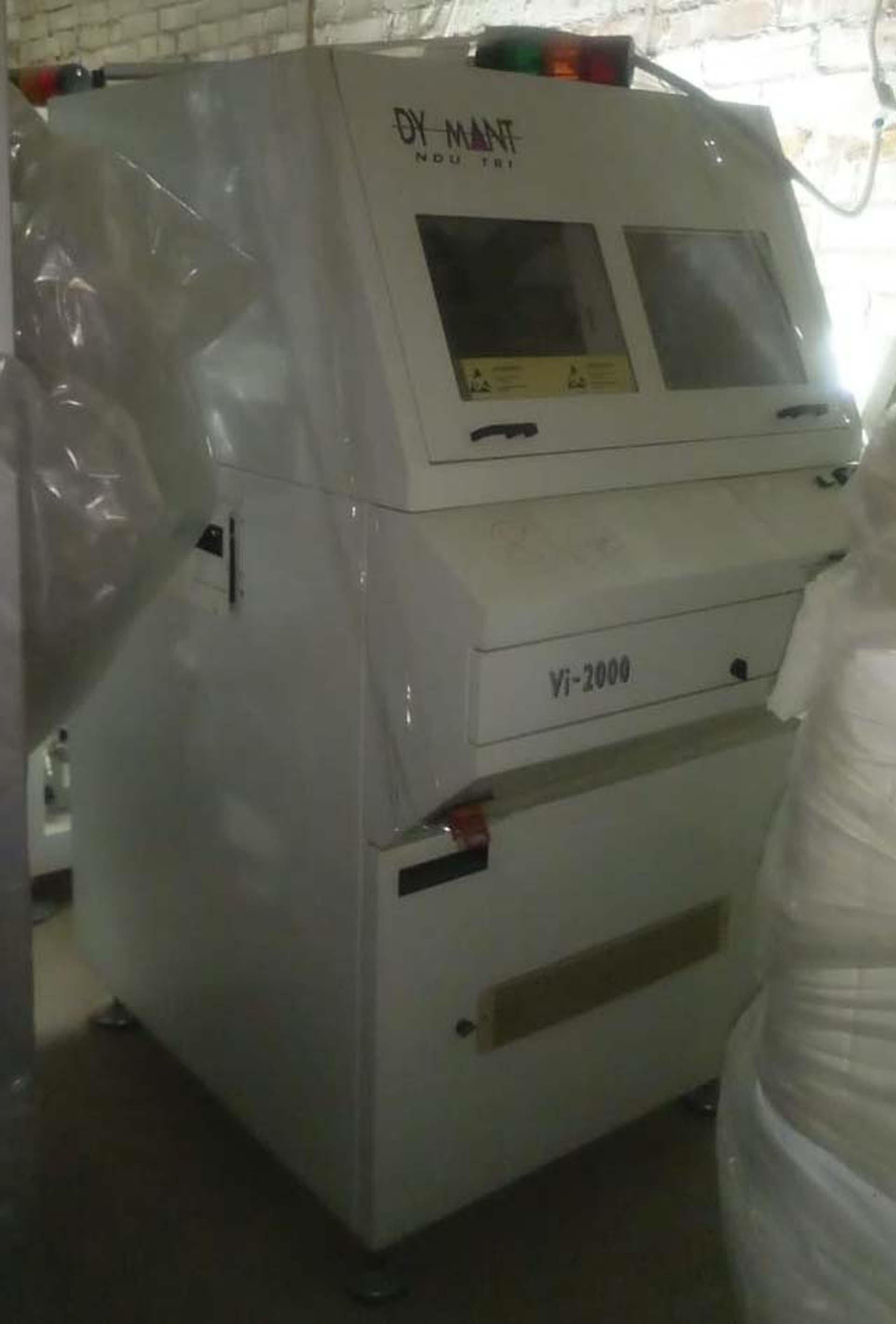 Photo Used DYAMANT VI 2000 For Sale
