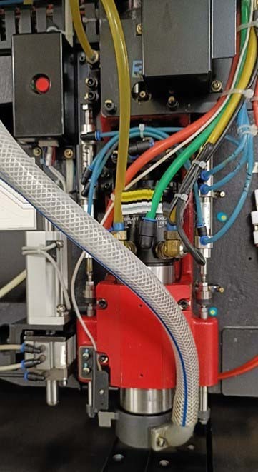 图为 已使用的 HITACHI ND-6Y220E 待售