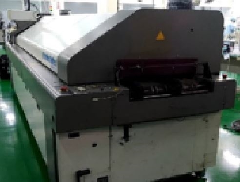 Photo Used VITRONICS SOLTEC XPM 820 For Sale