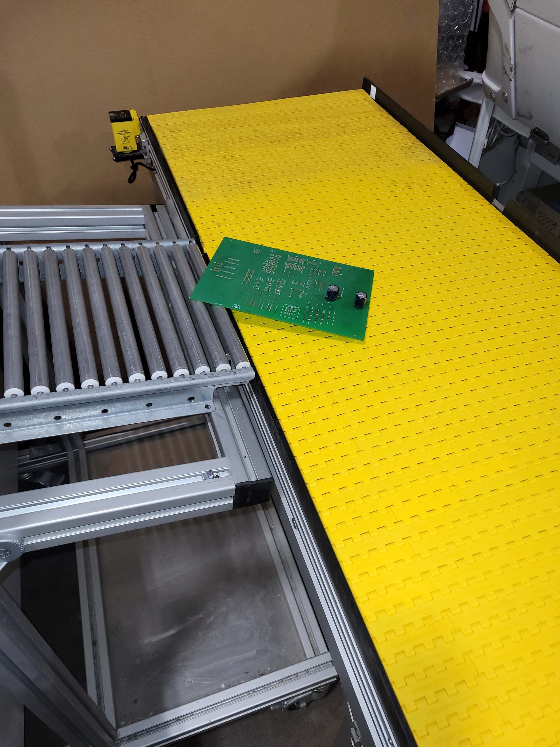 Photo Used VITRONICS SOLTEC XPM2 520 For Sale