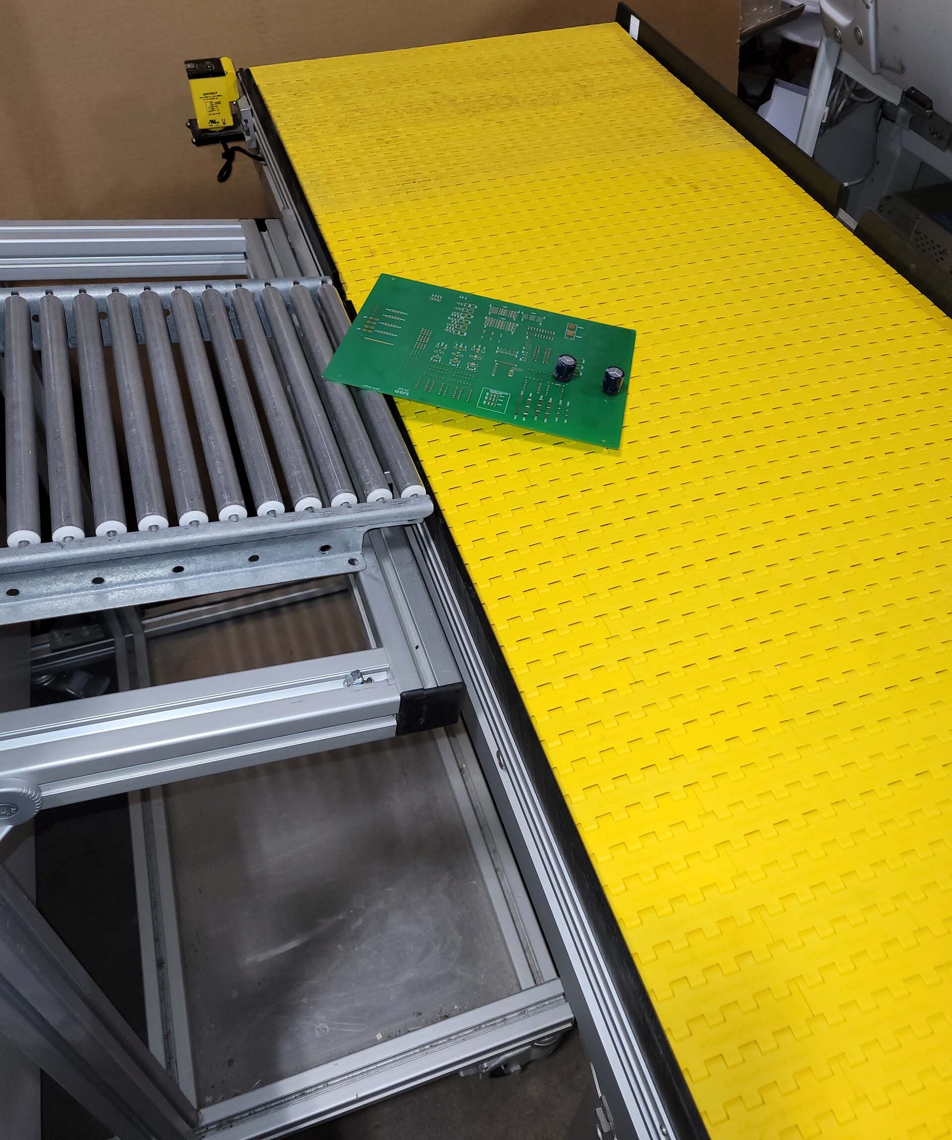Photo Used VITRONICS SOLTEC XPM2 520 For Sale