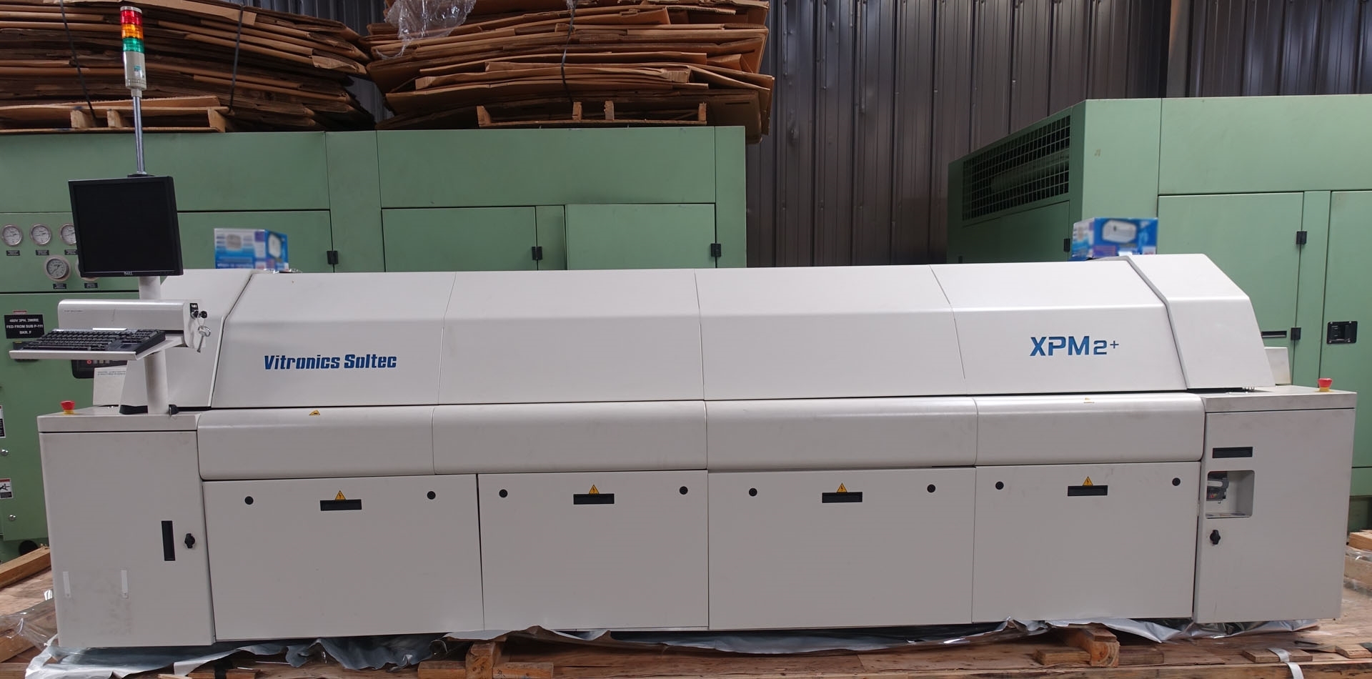 Photo Used VITRONICS SOLTEC XPM2 820 For Sale