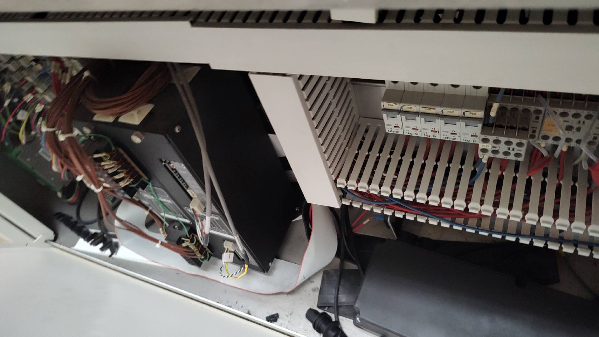 Photo Used VITRONICS SOLTEC XPM3 For Sale