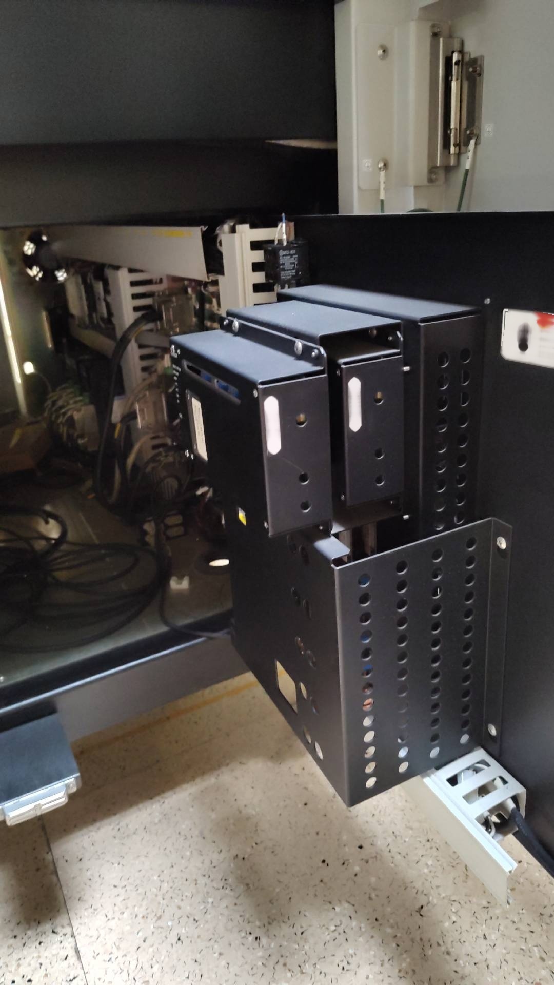 Photo Used VITRONICS SOLTEC XPM3 For Sale