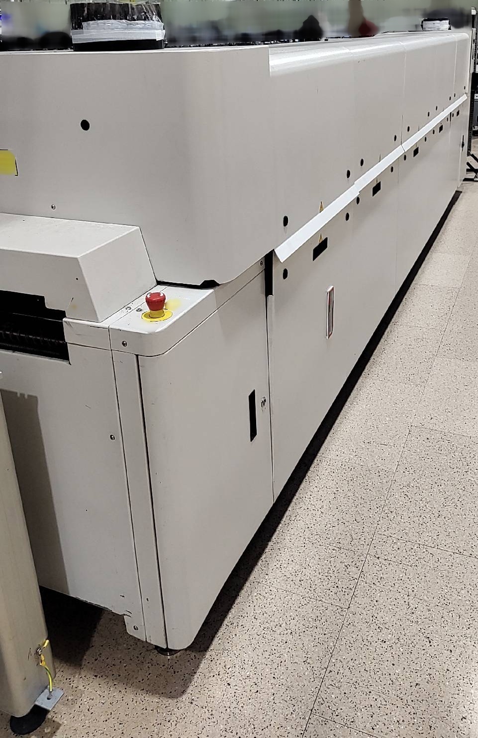 Photo Used VITRONICS SOLTEC XPM3 For Sale