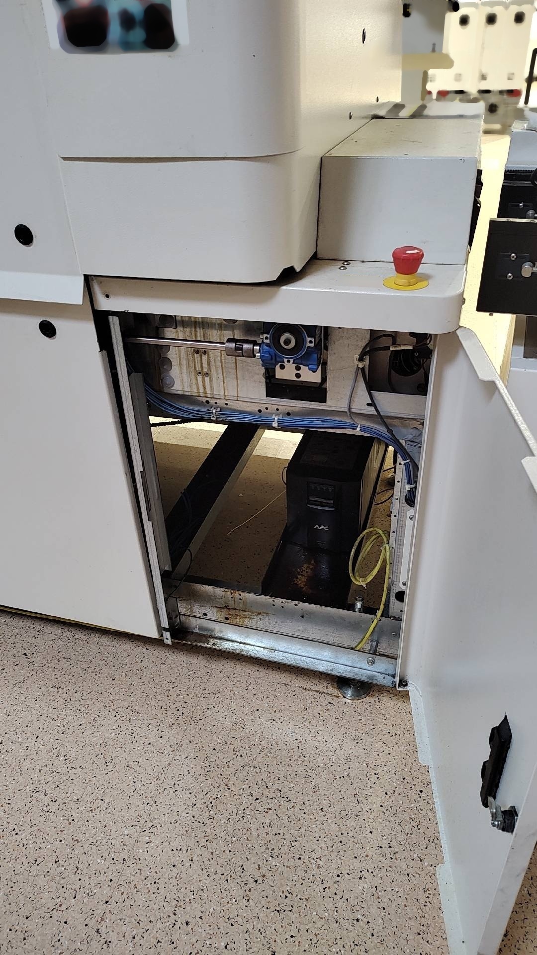 Photo Used VITRONICS SOLTEC XPM3 For Sale