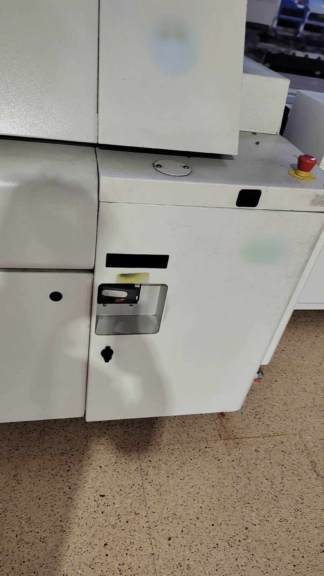 Photo Used VITRONICS SOLTEC XPM3 For Sale