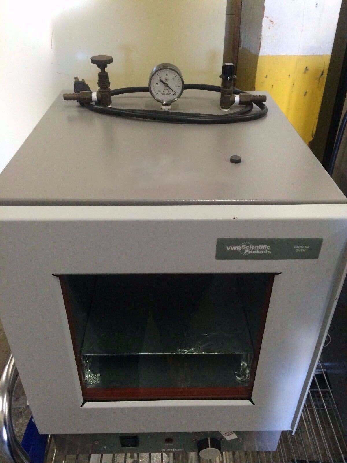 Photo Used VWR SCIENTIFIC PRODUCTS 1400E For Sale