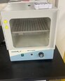 VWR Mini incubator