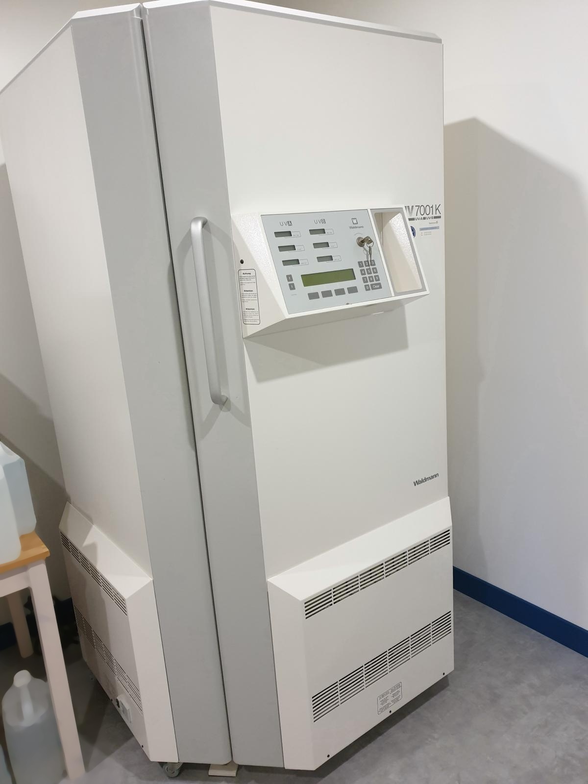 Foto Verwendet WALDMANN UV 7001 K Zum Verkauf