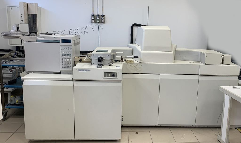 Photo Used WATERS / MICROMASS Autospec Ultima For Sale