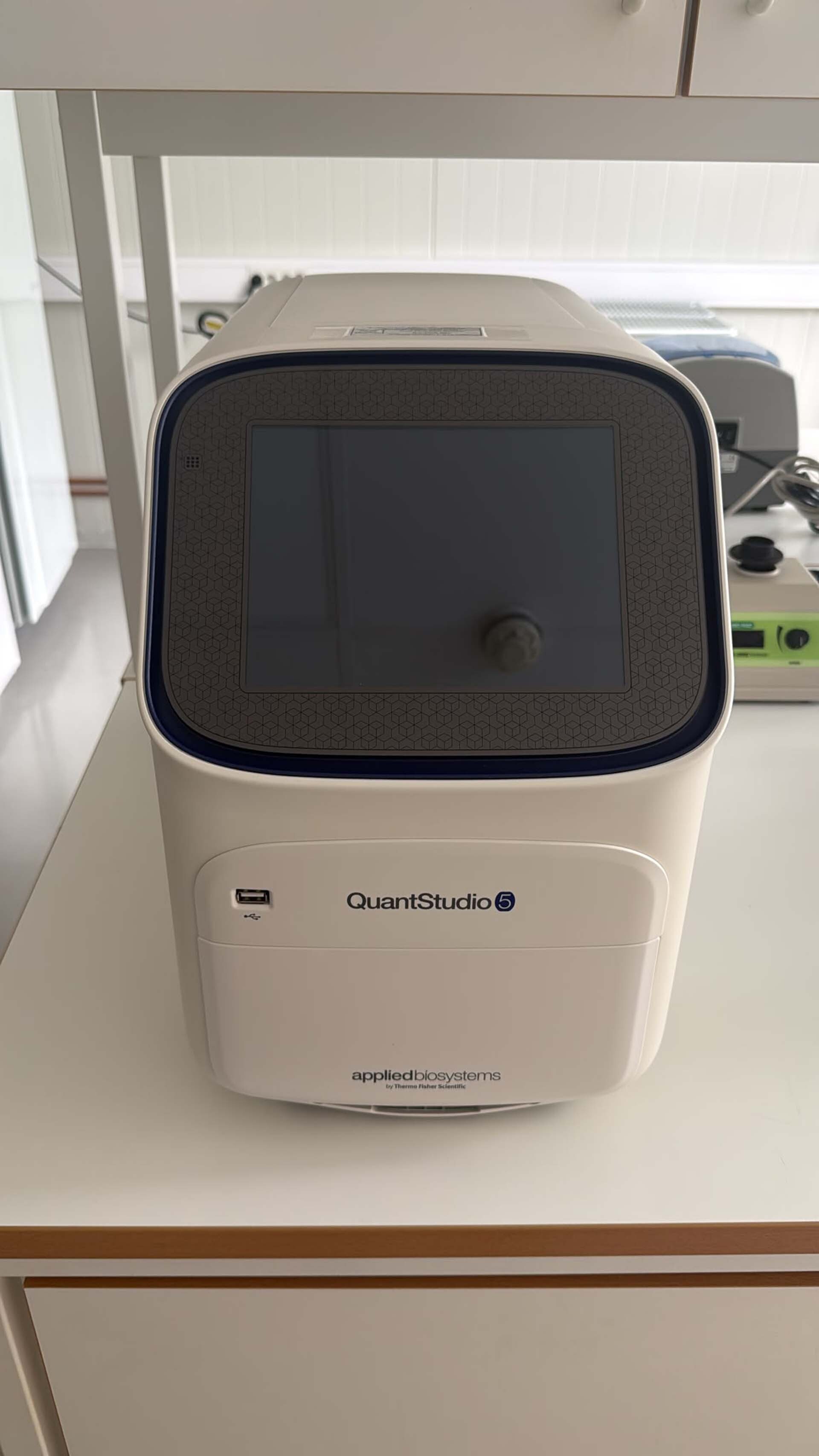 Photo Utilisé WATERS / MICROMASS XEVO TQ-S À vendre