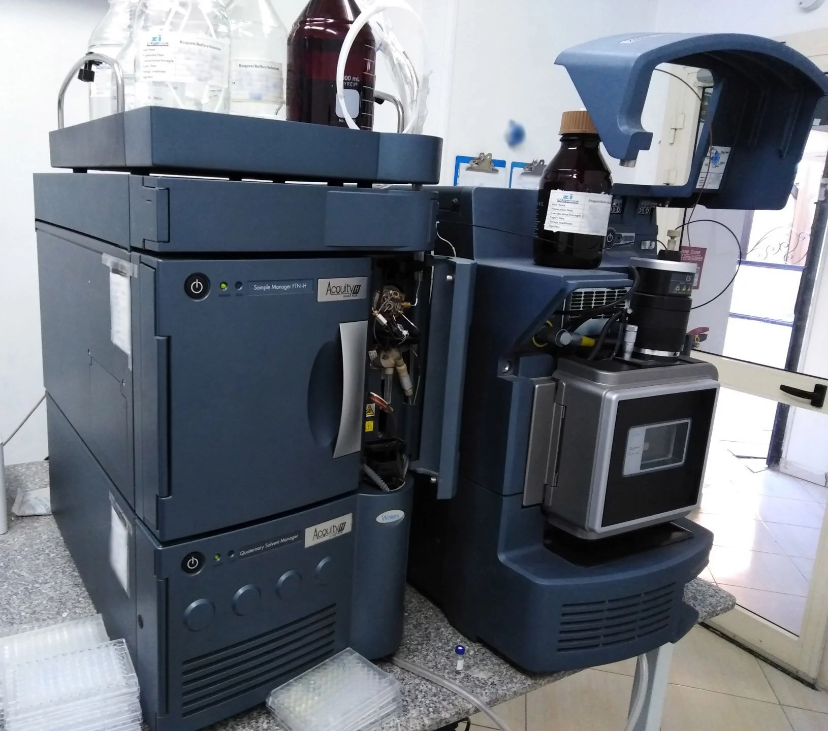 WATERS / MICROMASS XEVO TQD 分光計 はセール価格 #9358096 で