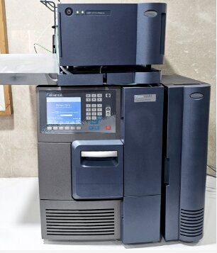 Photo Used WATERS Alliance e2695 For Sale