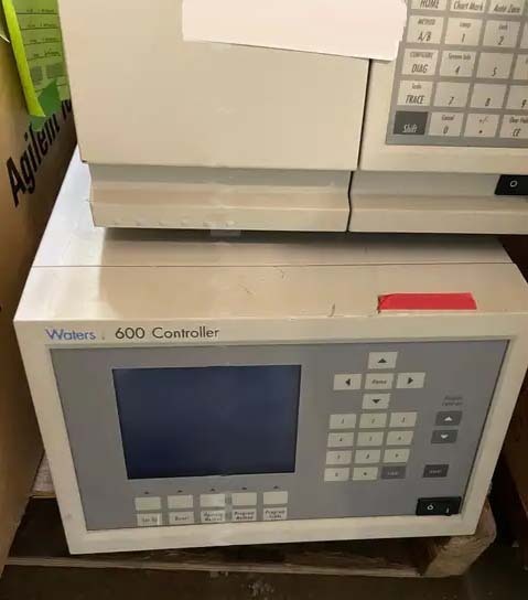 圖為 已使用的 WATERS HPLC System 待售